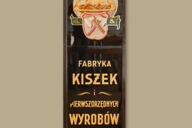 SZYLD SKLEPU MIĘSNEGO RODZINY SULIKOWSKI