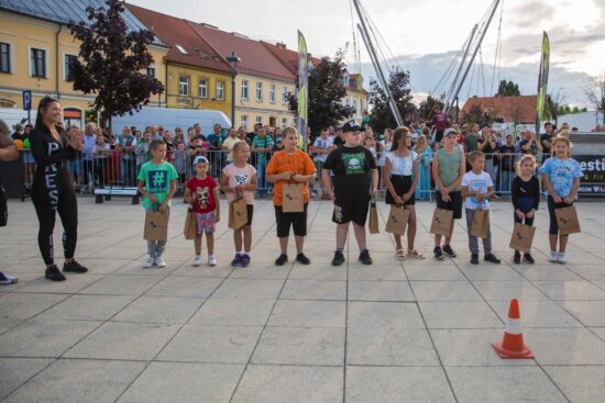 Uczestnicy zawodów dla dzieci.