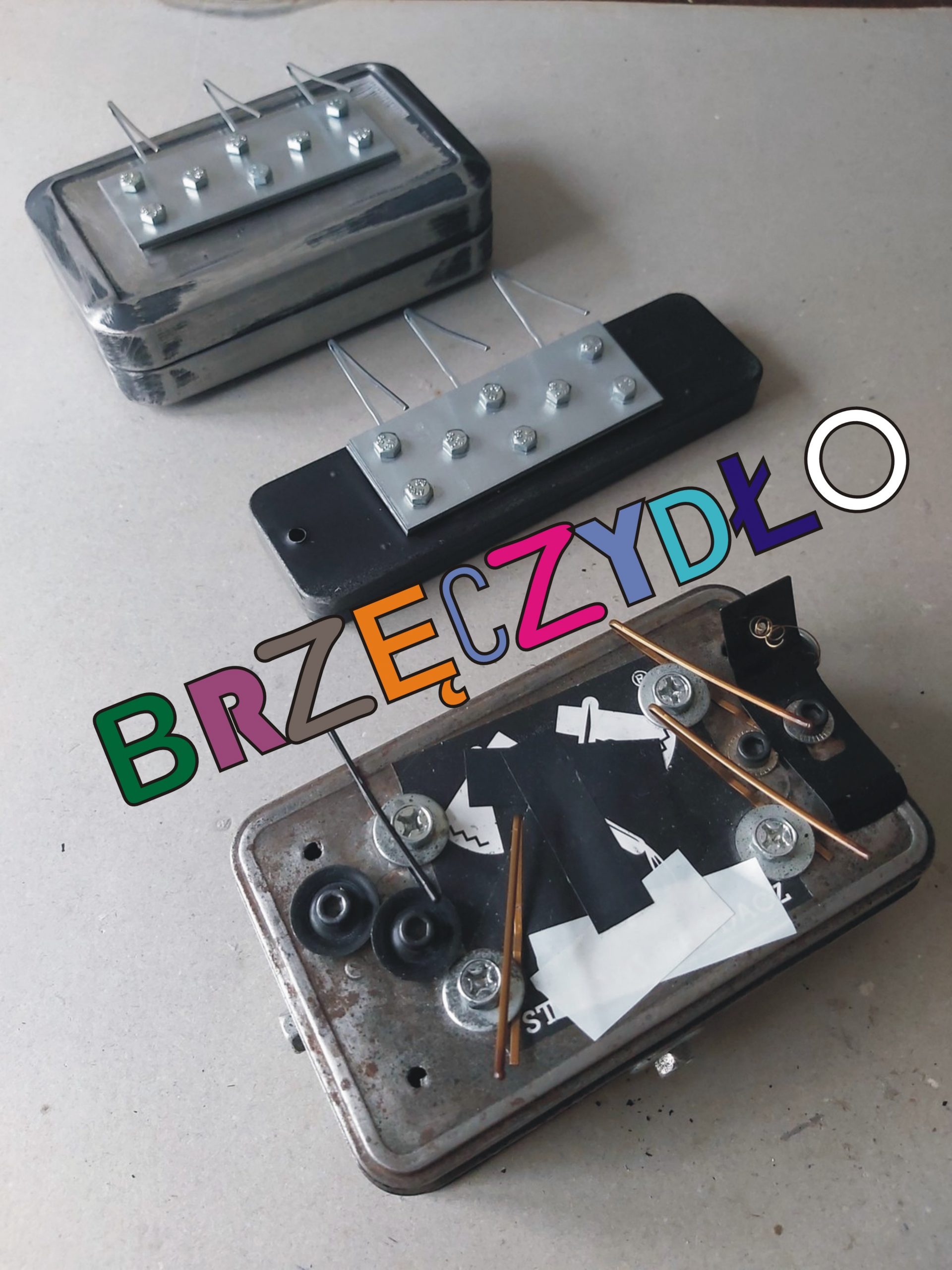 Trzy instrumenty Trzy instrumenty