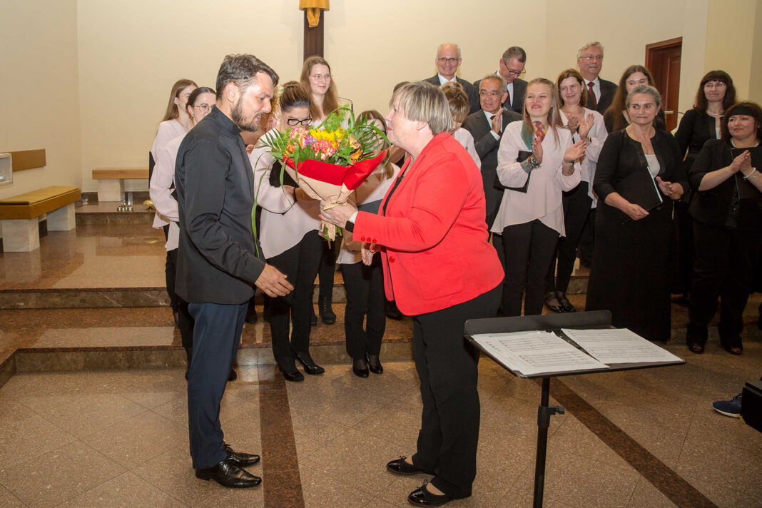 10 Składanie podziękowań.