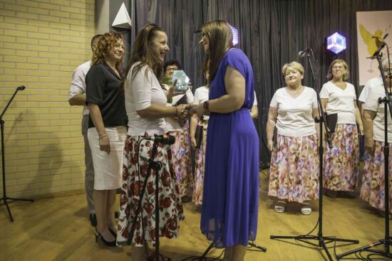 Składanie gratulacji i podziękowań