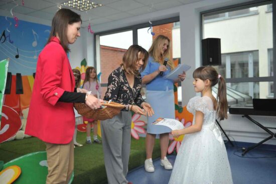 Jury wręcza nagrody